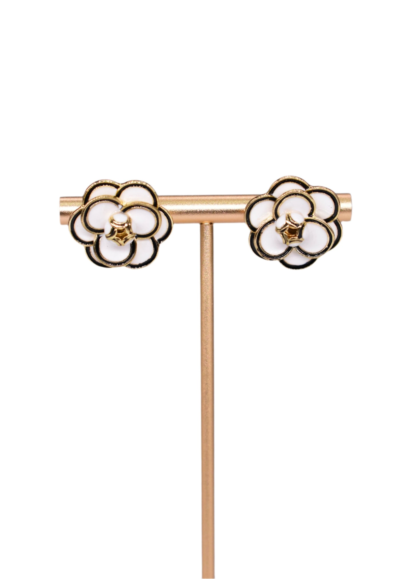 White Flower Earing